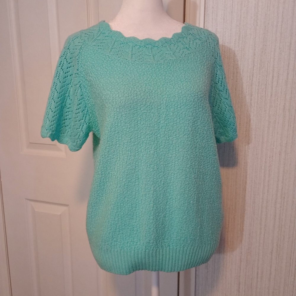 Vicki Wayne Women's Size L Sweater Mint Blue Open & Tight Knit Scalloped LNC